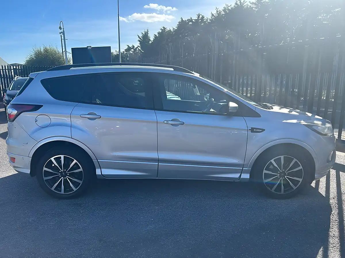 Used 2018 Ford Kuga ST-Line Silver - Interior and Exterior details 7
