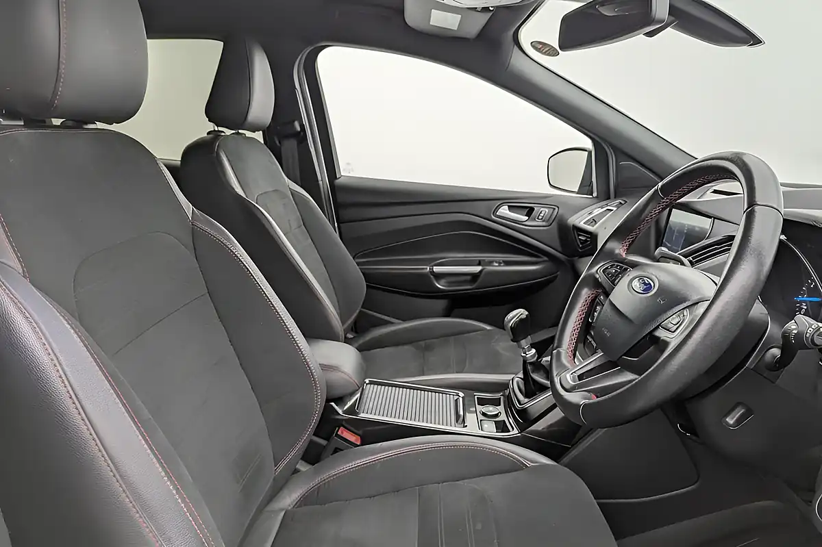 Used 2018 Ford Kuga ST-Line Silver - Interior and Exterior details 2