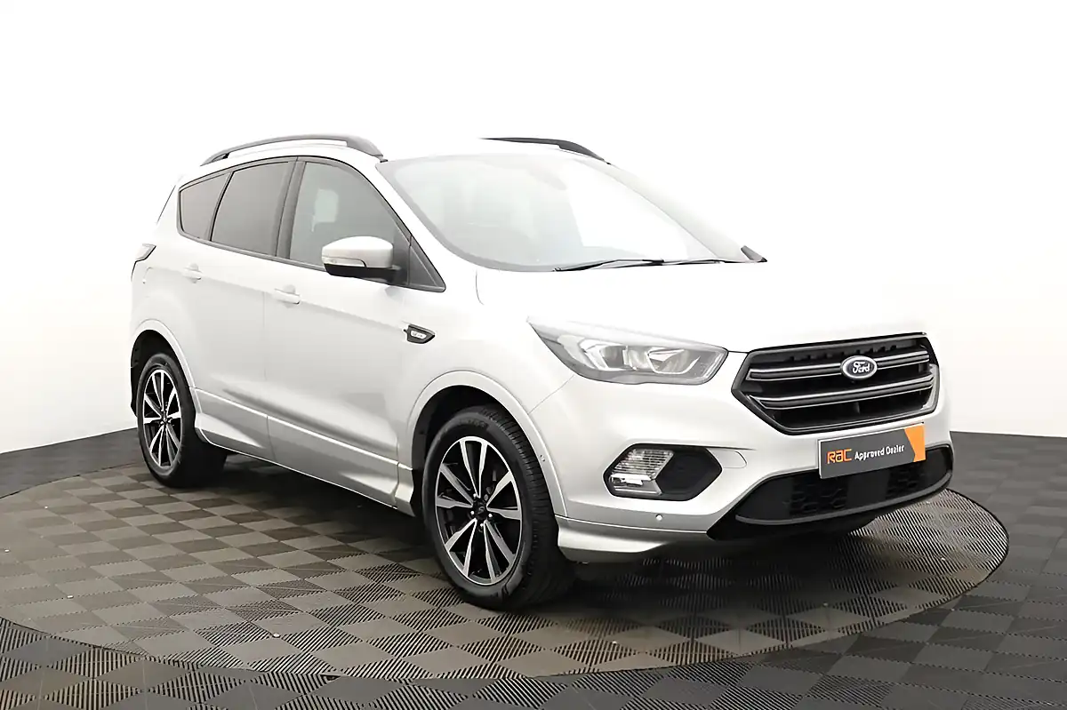 Used 2018 Ford Kuga ST-Line Silver - Interior and Exterior details 8