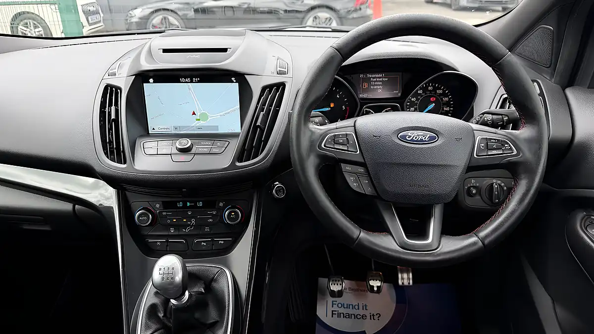 Used 2018 Ford Kuga ST-Line White - Interior and Exterior details 10