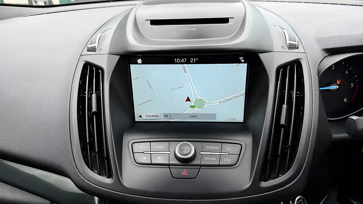 Used 2018 Ford Kuga ST-Line White - Interior and Exterior details 15