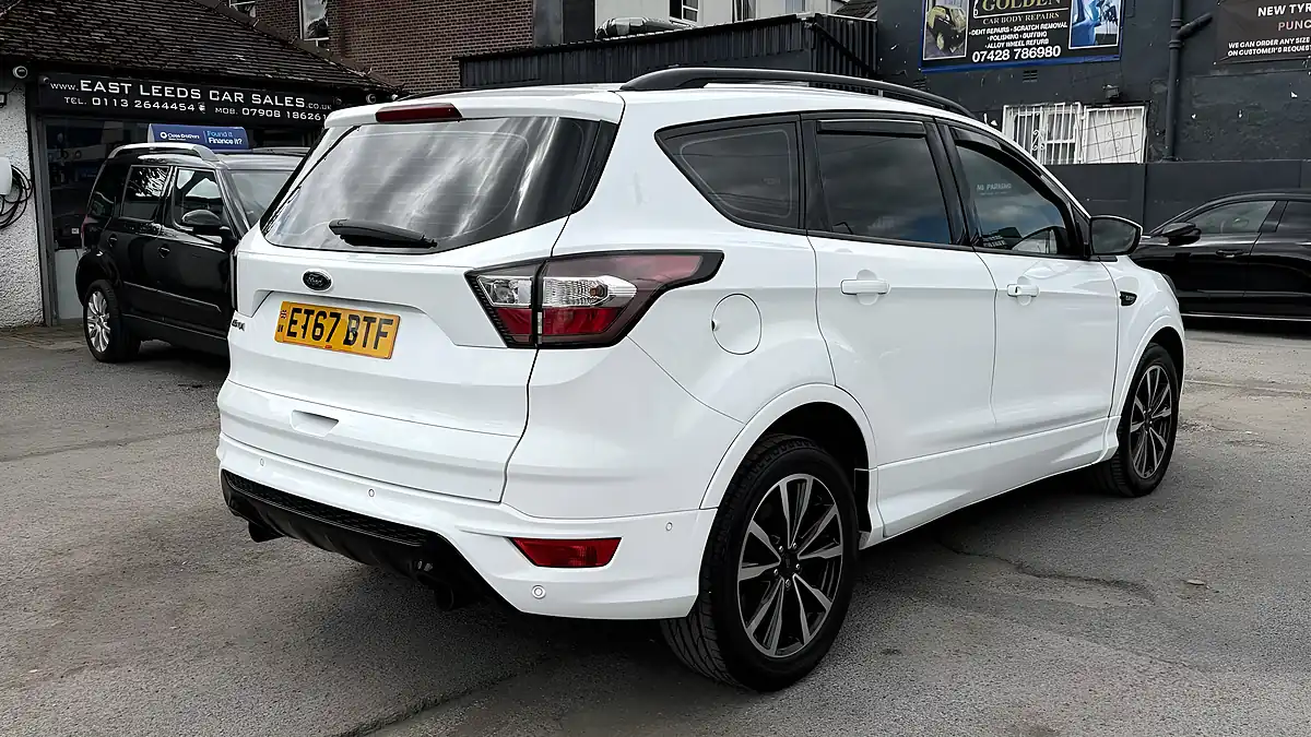 Used 2018 Ford Kuga ST-Line White - Interior and Exterior details 3