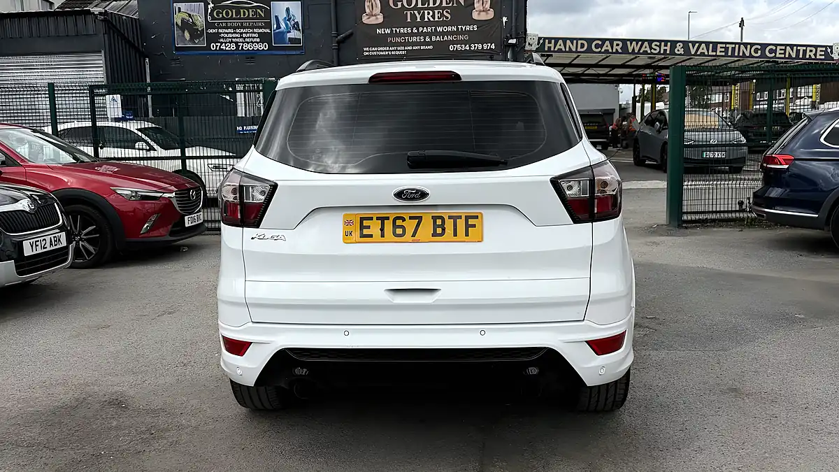 Used 2018 Ford Kuga ST-Line White - Interior and Exterior details 4