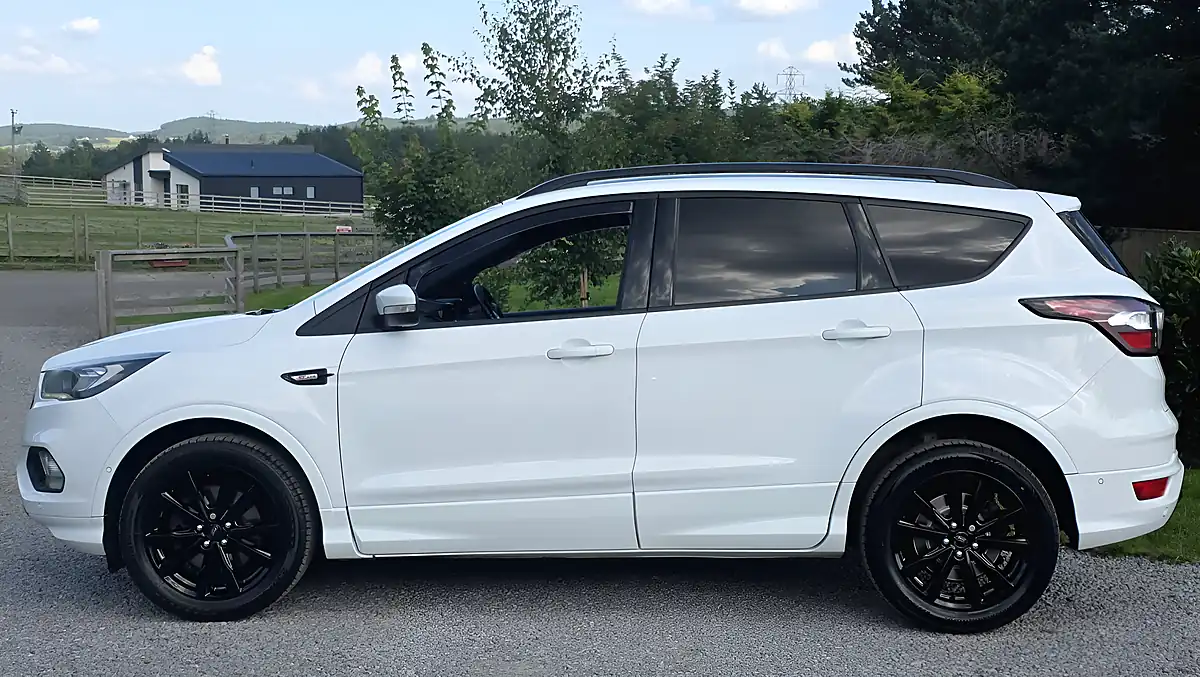 Used 2018 Ford Kuga ST-Line White - Interior and Exterior details 2