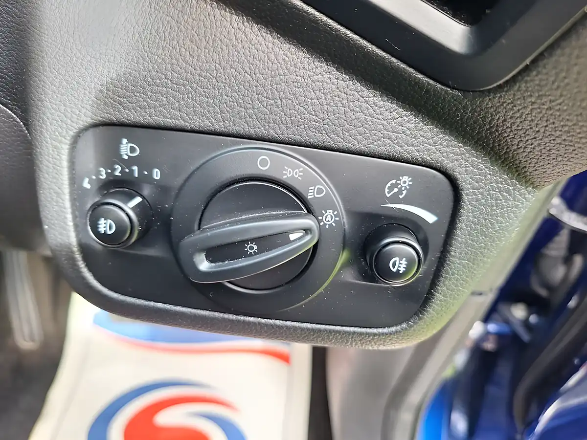 Used 2018 Ford Kuga ST-Line X Blue - Interior and Exterior details 14