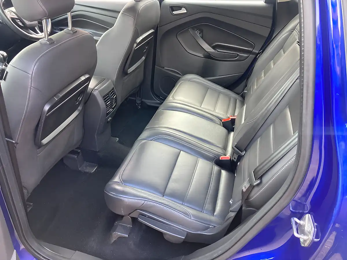 Used 2018 Ford Kuga ST-Line X Blue - Interior and Exterior details 9