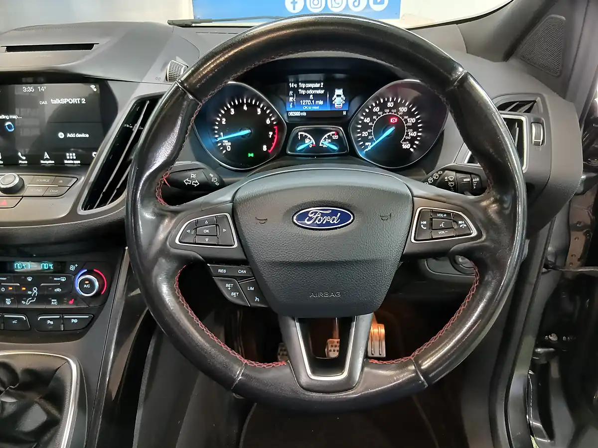 Used 2018 Ford Kuga ST-Line X Grey - Interior and Exterior details 9