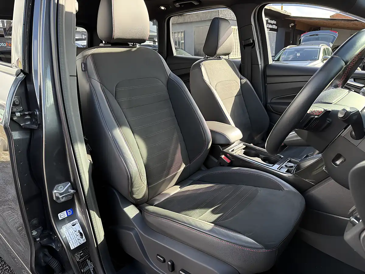 Used 2018 Ford Kuga ST-Line X Grey - Interior and Exterior details 11