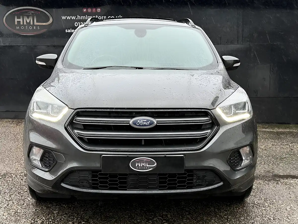 Used 2018 Ford Kuga ST-Line X Grey - Interior and Exterior details 5