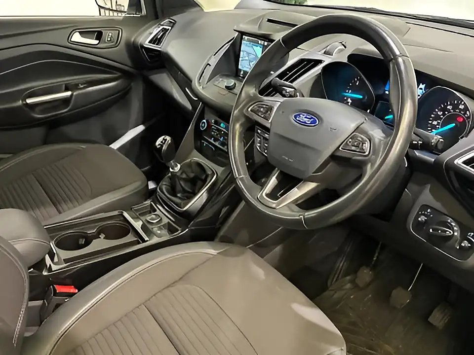 Used 2018 Ford Kuga Titanium Black - Interior and Exterior details 3