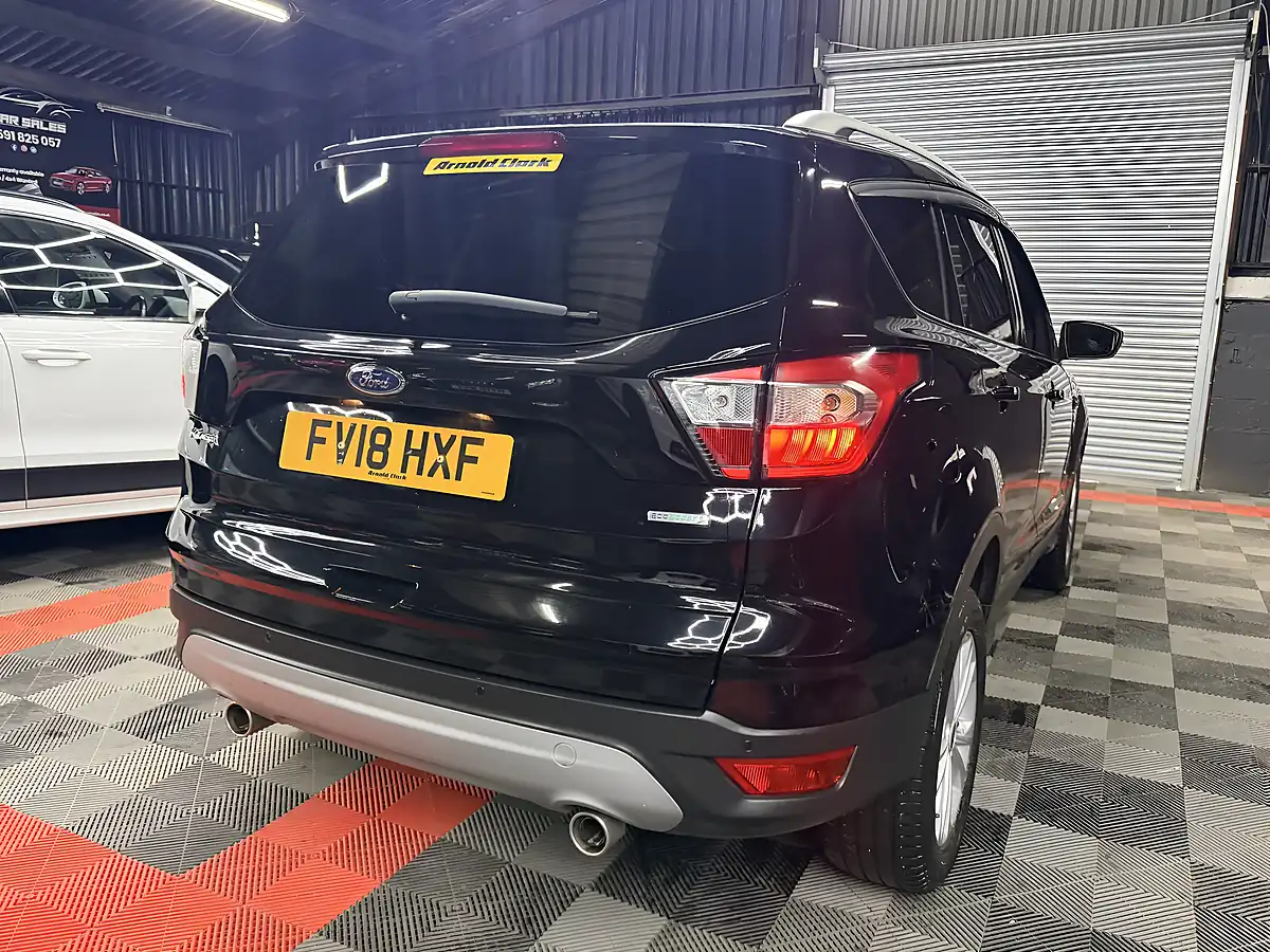 Used 2018 Ford Kuga Titanium Black - Interior and Exterior details 5