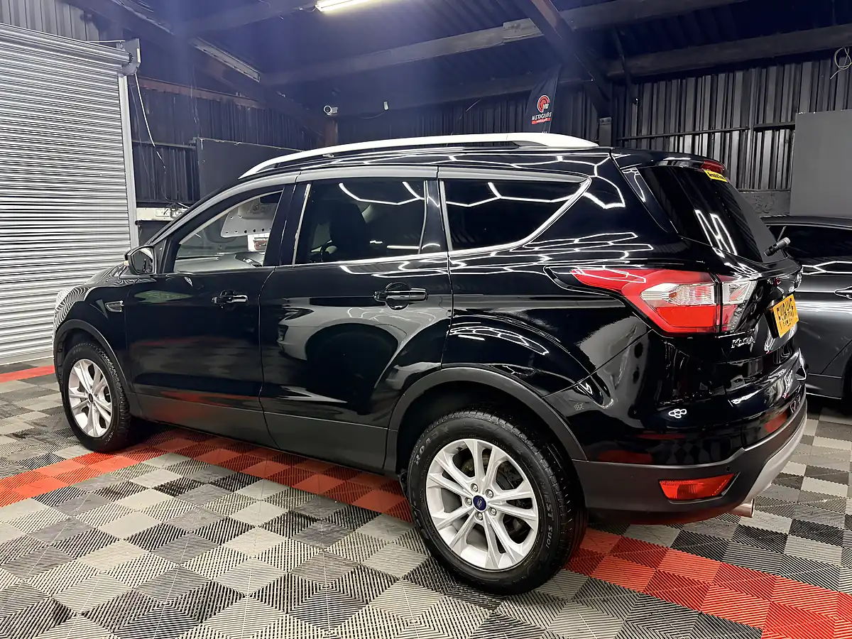 Used 2018 Ford Kuga Titanium Black - Interior and Exterior details 9