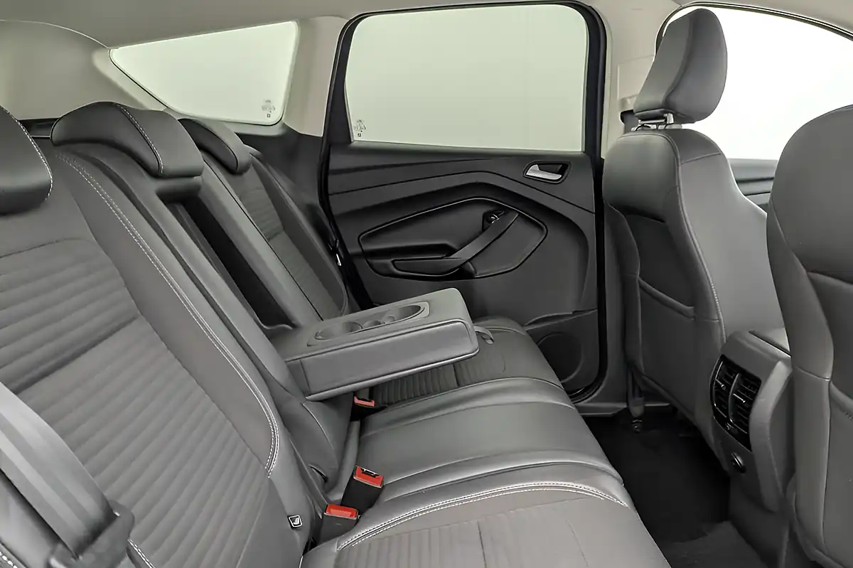 Used 2018 Ford Kuga Titanium Blue - Interior and Exterior details 10