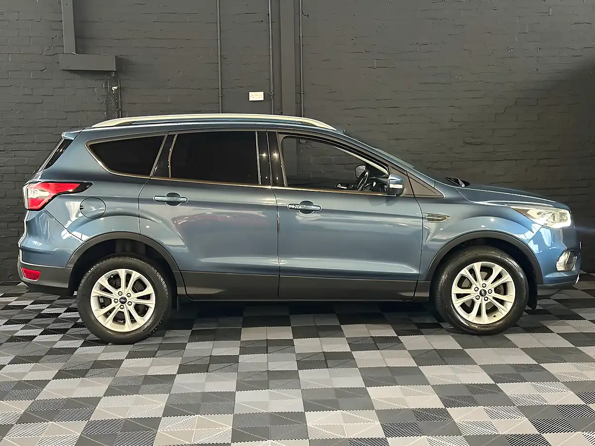 Used 2018 Ford Kuga Titanium Blue - Interior and Exterior details 3