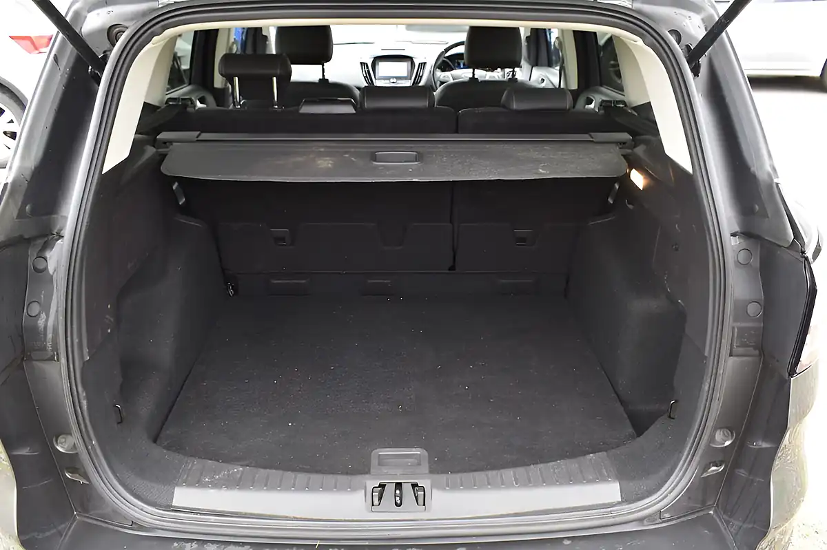 Used 2018 Ford Kuga Titanium Grey - Interior and Exterior details 14