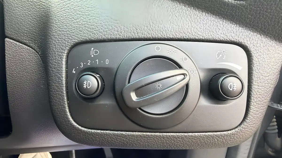 Used 2018 Ford Kuga Titanium Grey - Interior and Exterior details 15