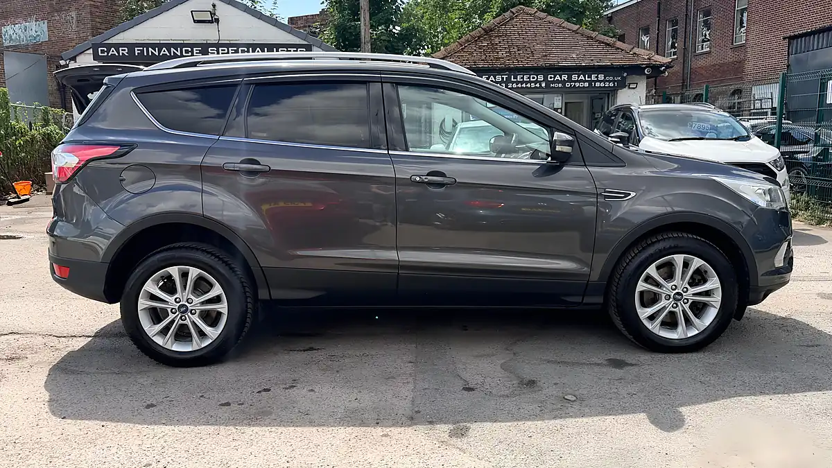 Used 2018 Ford Kuga Titanium Grey - Interior and Exterior details 3