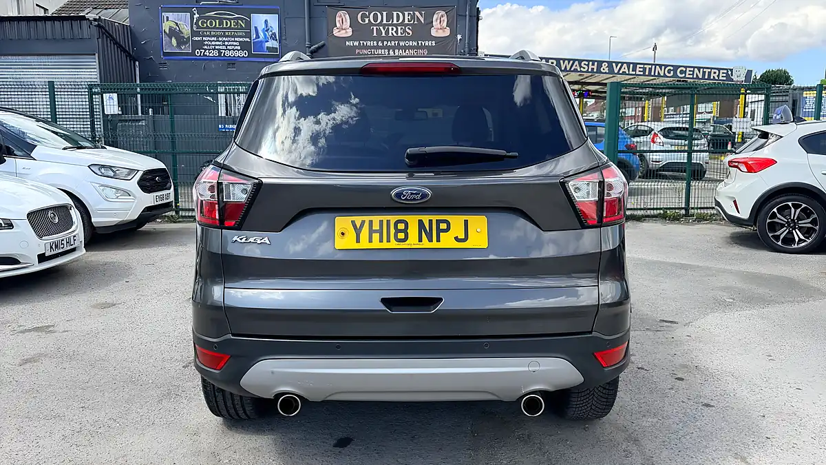 Used 2018 Ford Kuga Titanium Grey - Interior and Exterior details 5