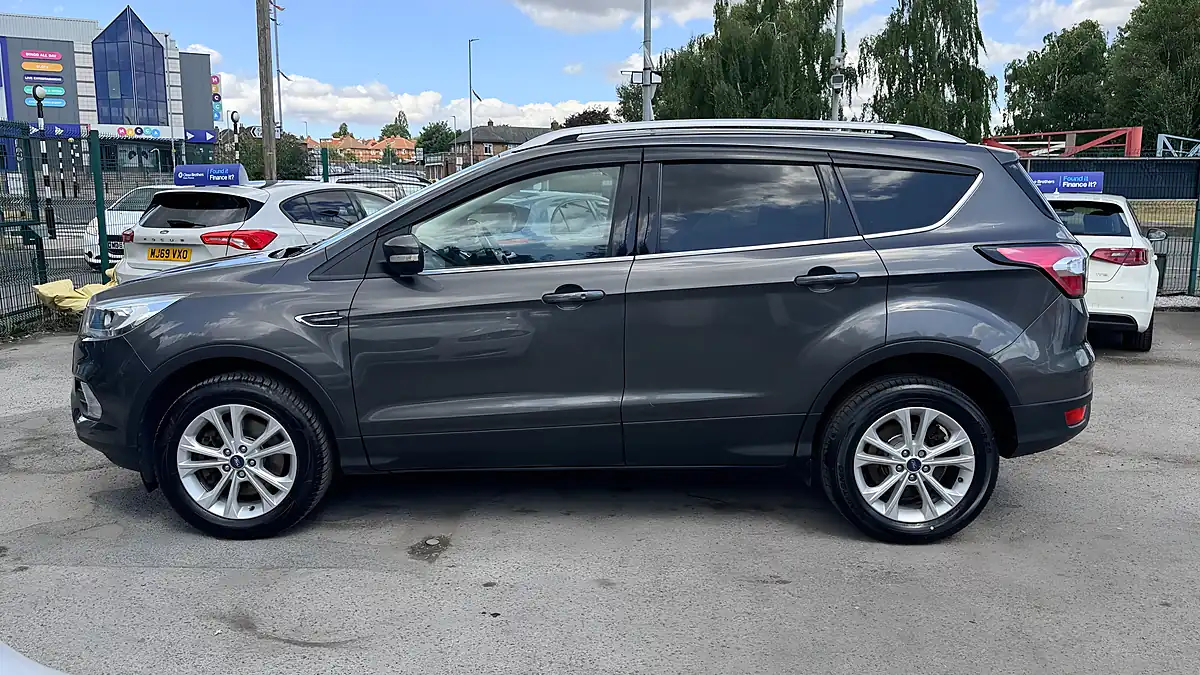 Used 2018 Ford Kuga Titanium Grey - Interior and Exterior details 7
