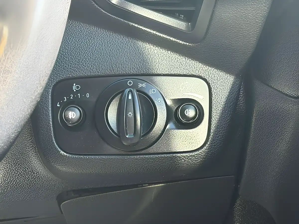 Used 2018 Ford Kuga Titanium Grey - Interior and Exterior details 16