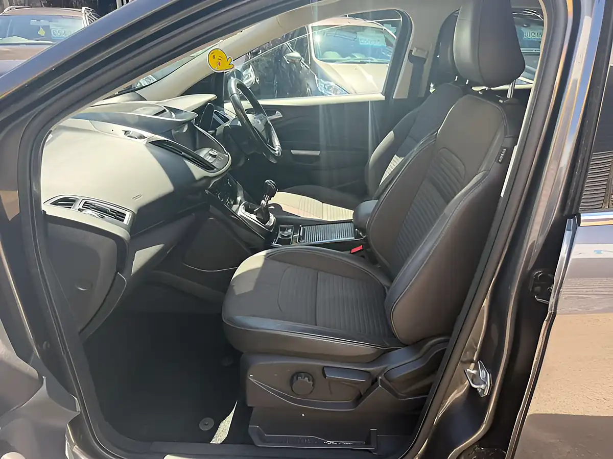 Used 2018 Ford Kuga Titanium Grey - Interior and Exterior details 17