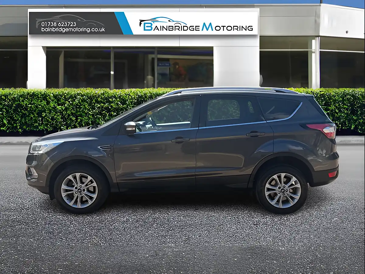 Used 2018 Ford Kuga Titanium Grey - Interior and Exterior details 6