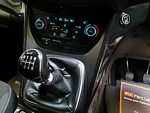 Used 2018 Ford Kuga Titanium Moondust Silver - Interior and Exterior details 18