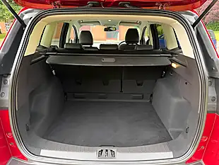 Used 2018 Ford Kuga Titanium Red - Interior and Exterior details 13