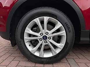 Used 2018 Ford Kuga Titanium Red - Interior and Exterior details 18