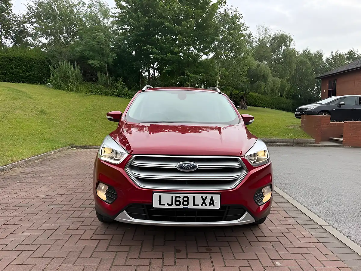 Used 2018 Ford Kuga Titanium Red - Interior and Exterior details 2