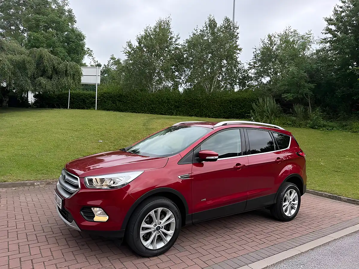 Used 2018 Ford Kuga Titanium Red - Interior and Exterior details 8