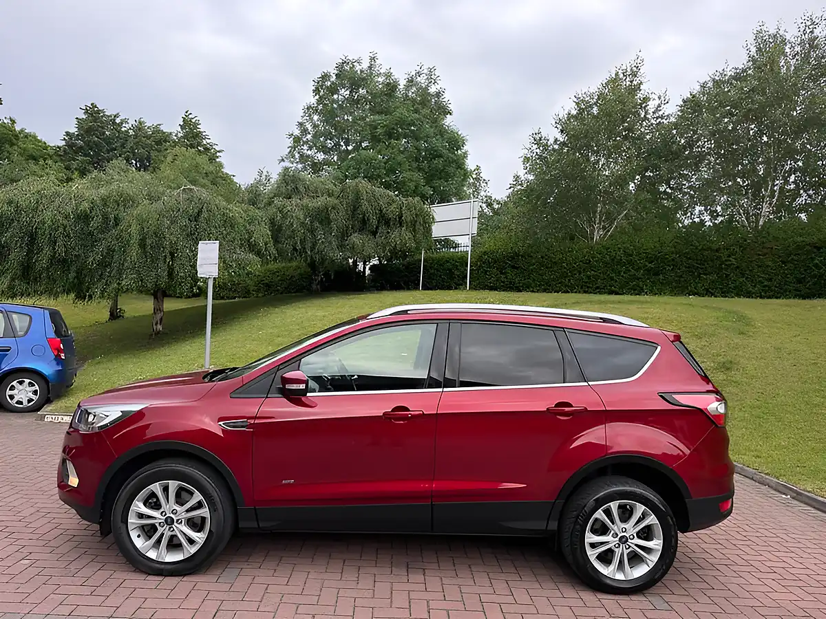Used 2018 Ford Kuga Titanium Red - Interior and Exterior details 9