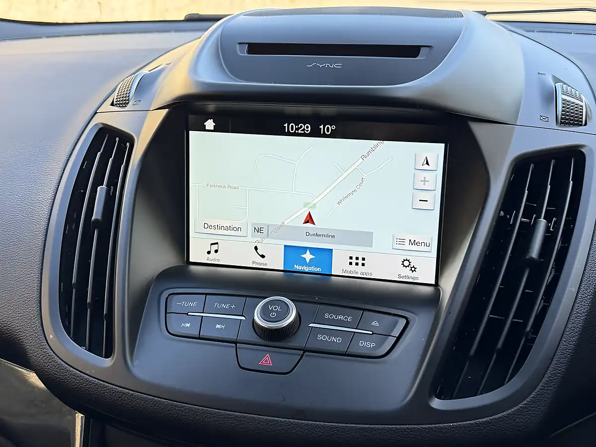 Used 2018 Ford Kuga Titanium Red - Interior and Exterior details 6