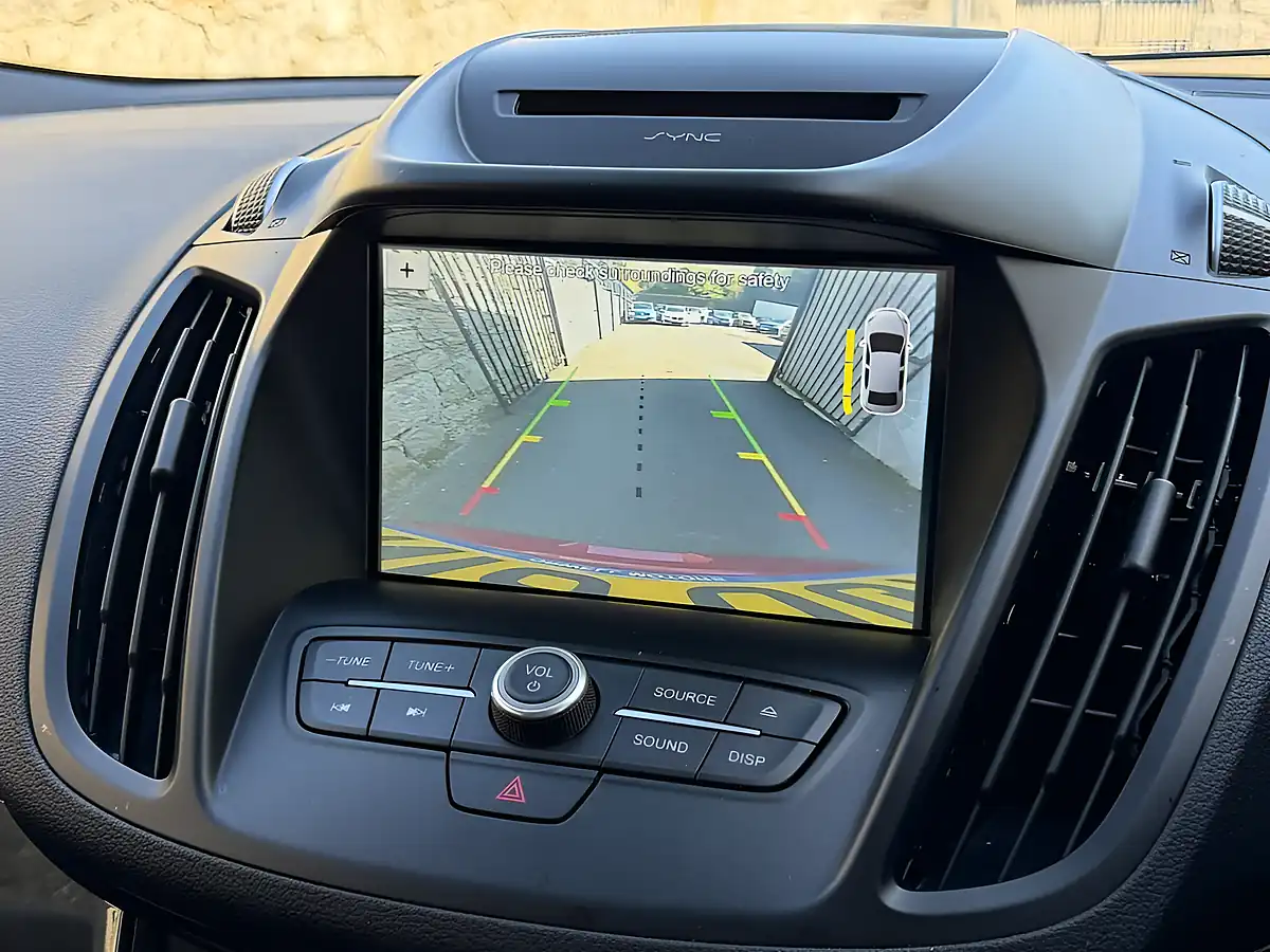 Used 2018 Ford Kuga Titanium Red - Interior and Exterior details 7