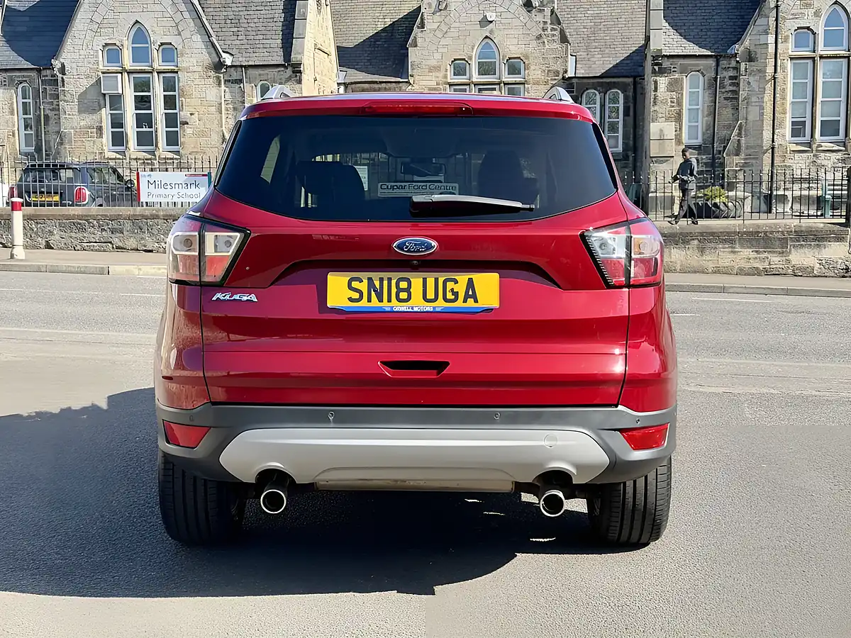 Used 2018 Ford Kuga Titanium Red - Interior and Exterior details 8