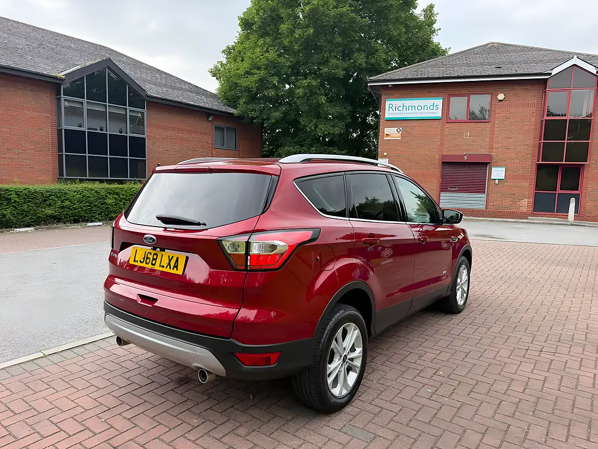 Used 2018 Ford Kuga Titanium Red - Interior and Exterior details 11