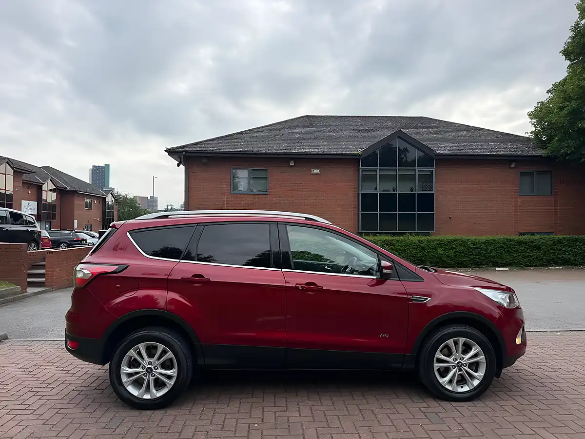 Used 2018 Ford Kuga Titanium Red - Interior and Exterior details 6