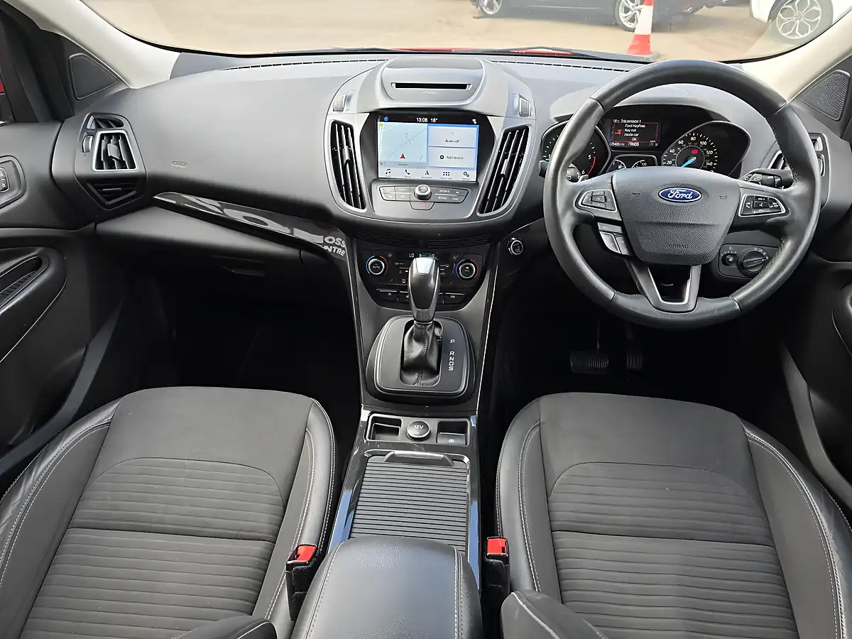 Used 2018 Ford Kuga Titanium Red - Interior and Exterior details 7