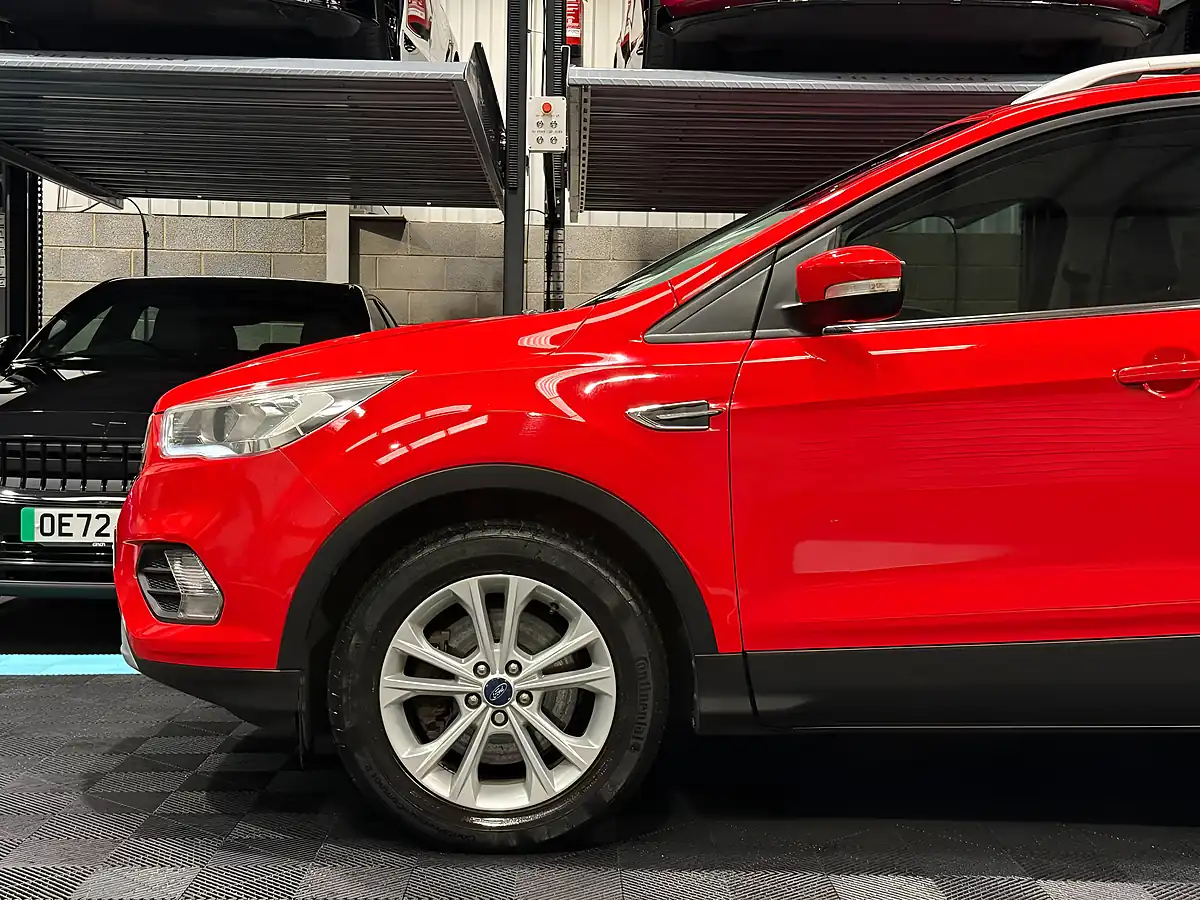 Used 2018 Ford Kuga Titanium Red - Interior and Exterior details 10
