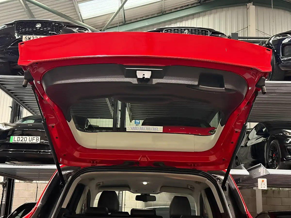 Used 2018 Ford Kuga Titanium Red - Interior and Exterior details 13