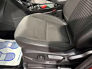 Used 2018 Ford Kuga Titanium Red - Interior and Exterior details 16