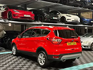 Used 2018 Ford Kuga Titanium Red - Interior and Exterior details 7