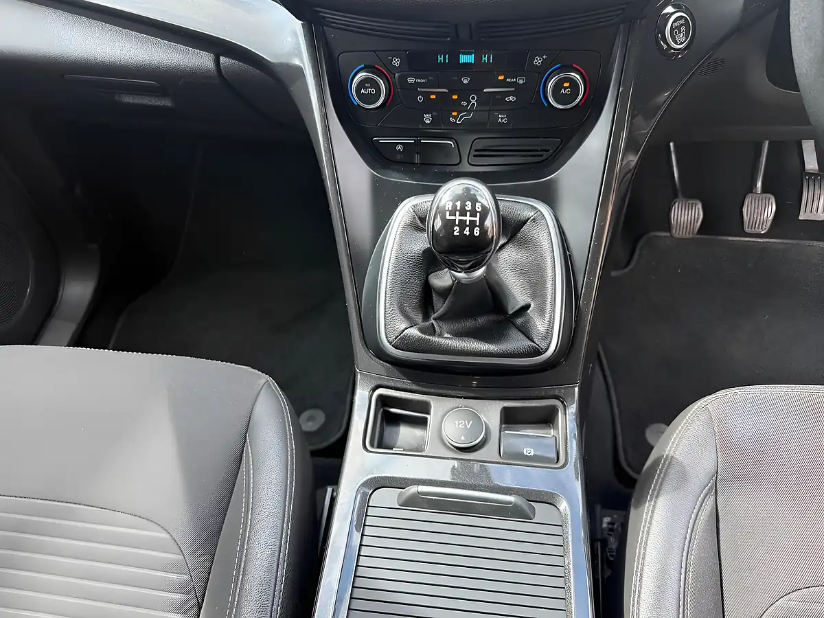 Used 2018 Ford Kuga Titanium Silver - Interior and Exterior details 12