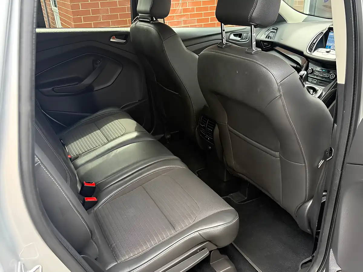 Used 2018 Ford Kuga Titanium Silver - Interior and Exterior details 8