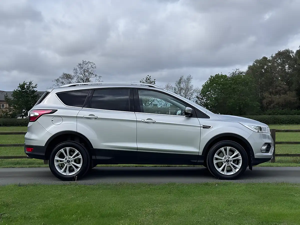 Used 2018 Ford Kuga Titanium Silver - Interior and Exterior details 3