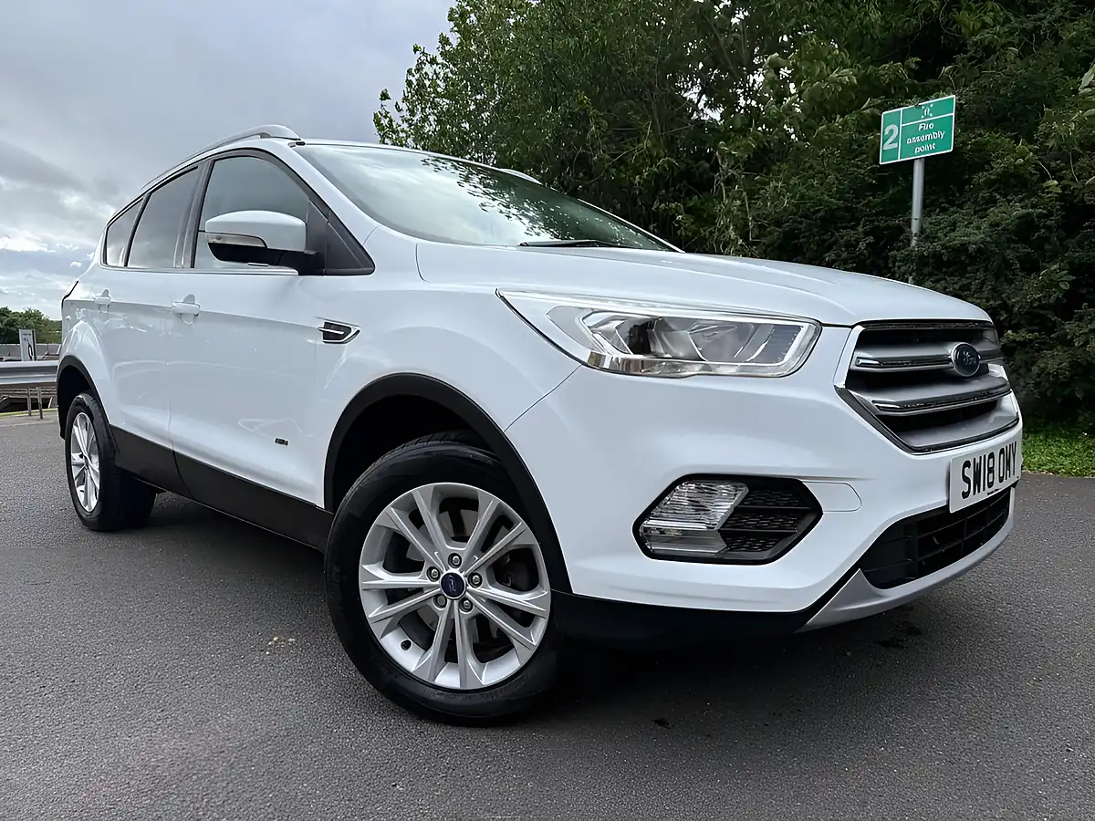 Used 2018 Ford Kuga Titanium White - Front View