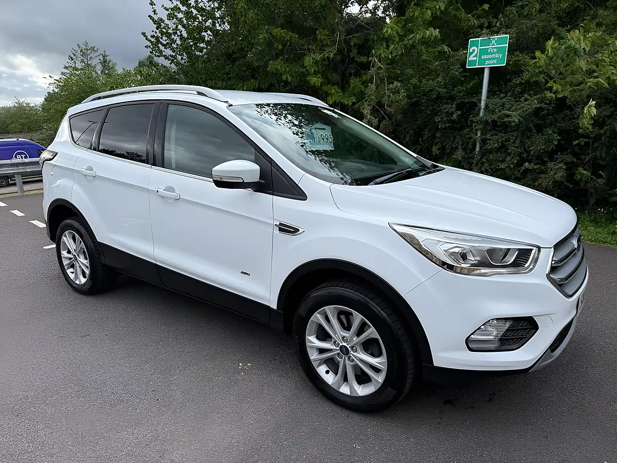Used 2018 Ford Kuga Titanium White - Interior and Exterior details 10