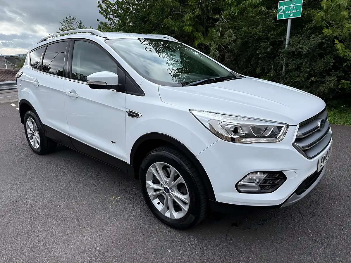 Used 2018 Ford Kuga Titanium White - Interior and Exterior details 11