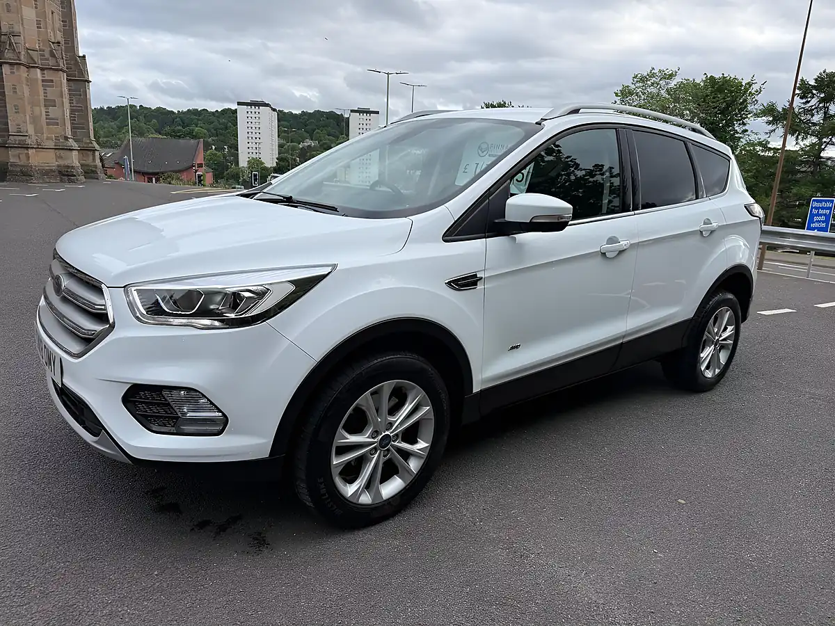 Used 2018 Ford Kuga Titanium White - Interior and Exterior details 5