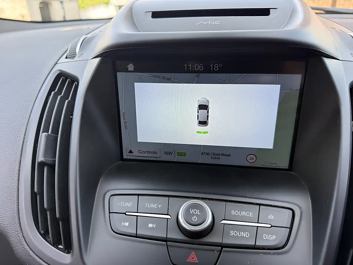 Used 2018 Ford Kuga Titanium White - Interior and Exterior details 12